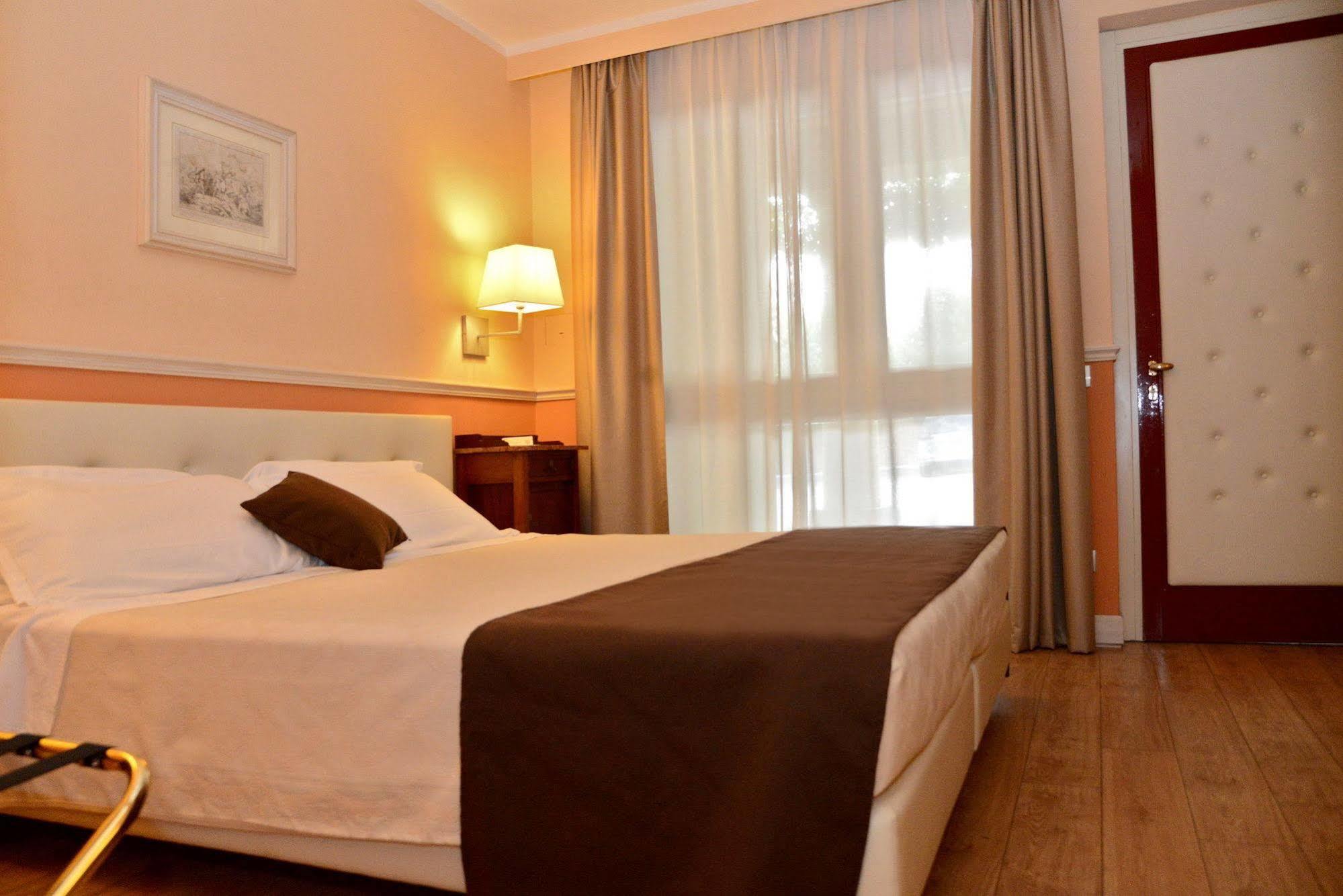 Hotel Ponte Di Rialto Crema Zewnętrze zdjęcie